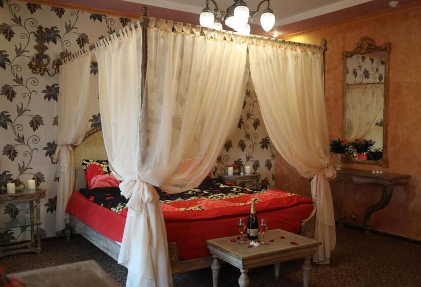 דירת חדר, Pensiunea Milexim