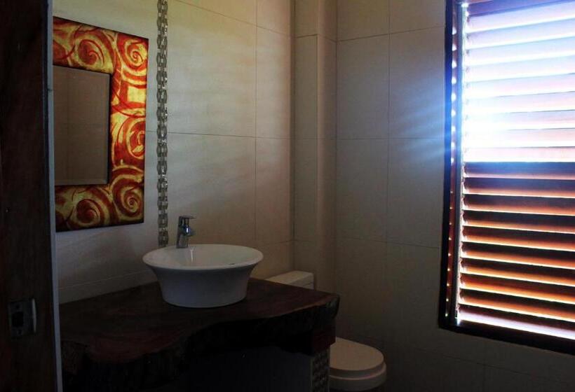 Quarto Deluxe Vista Mar com Sacada, Punta Duarte Garden Inn