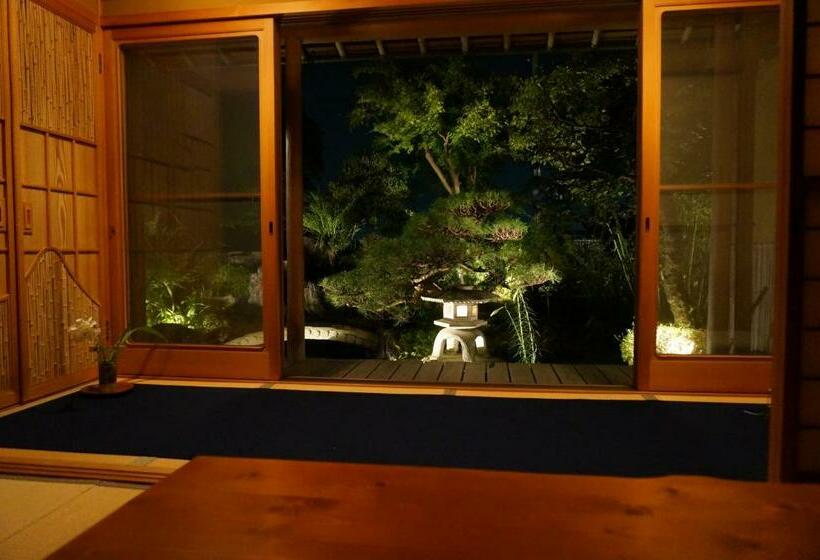 غرفة قياسية رباعية, Atelier Bee S Knees Bed & Breakfast