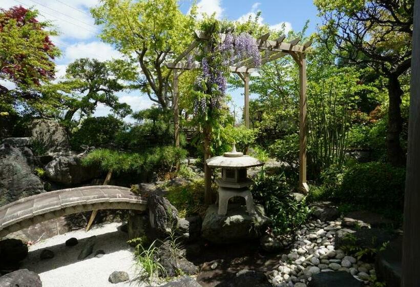 غرفة قياسية رباعية, Atelier Bee S Knees Bed & Breakfast