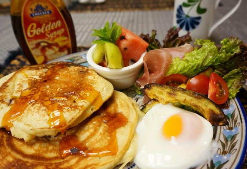 غرفة قياسية رباعية, Atelier Bee S Knees Bed & Breakfast