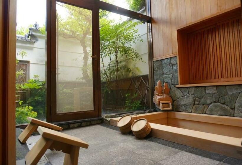 Четырехместный Номер Стандарт, Atelier Bee S Knees Bed & Breakfast