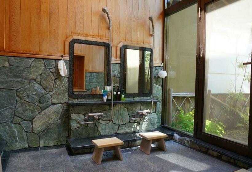 غرفة قياسية رباعية, Atelier Bee S Knees Bed & Breakfast