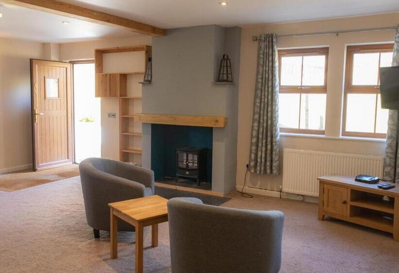 Номер Deluxe, Redwood House