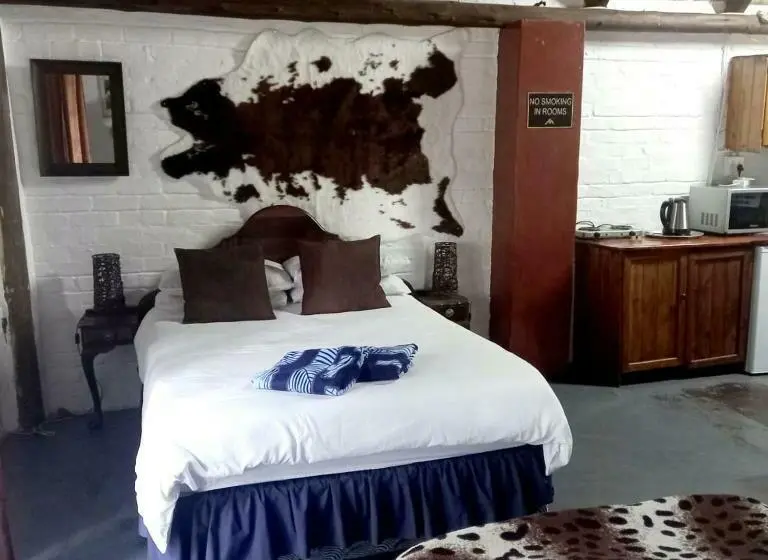 スタンダードスタジオ, Schweizer Guesthouse