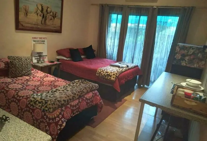ガーデンビューファミリールーム, Schweizer Guesthouse