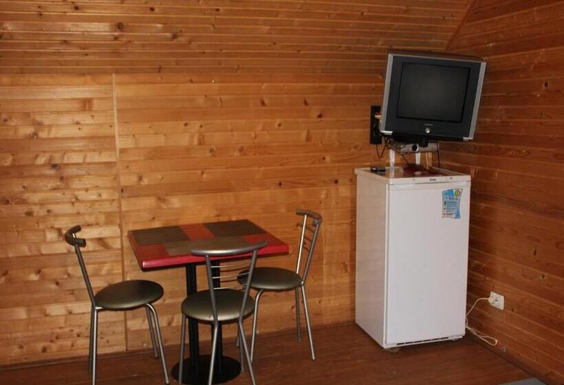 컴포트 트리플 룸, готель добрій