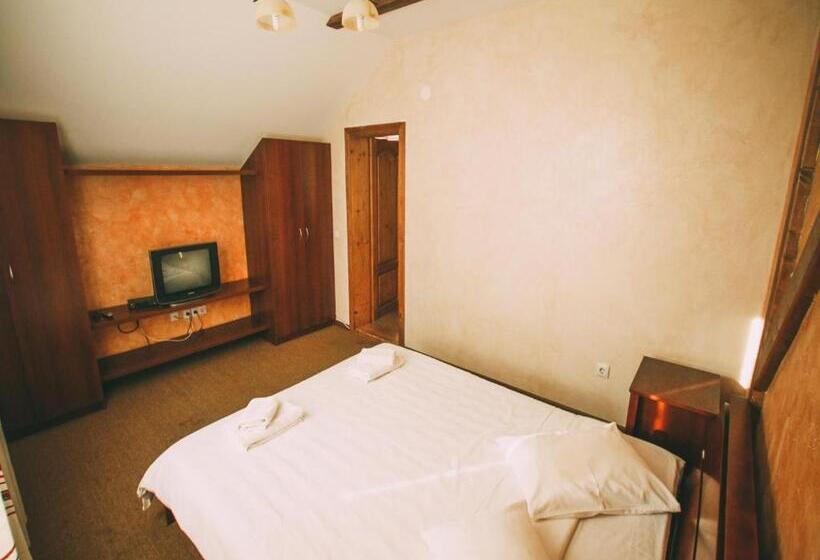 침실 2개 아파트, готель добрій