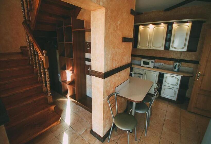 침실 2개 아파트, готель добрій