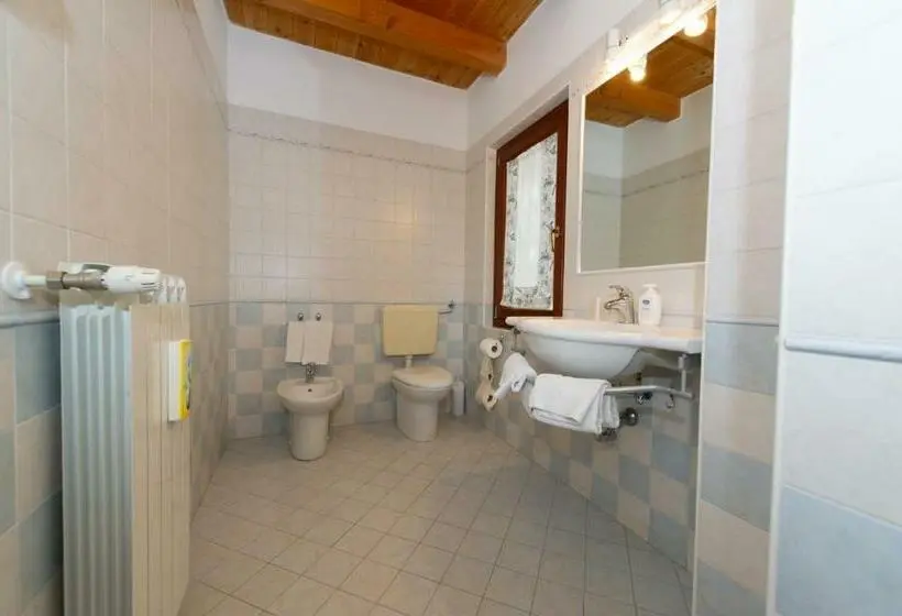 バルコニー付きスタンダードトリプルルーム, Agriturismo Lis Rosis