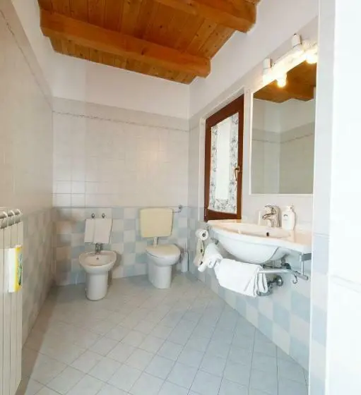 バルコニー付きスタンダードトリプルルーム, Agriturismo Lis Rosis