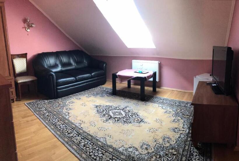 اتاق سوپریور, Complex Vivcharyk