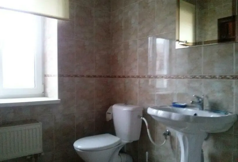 スーペリアの４人部屋, Kiev S