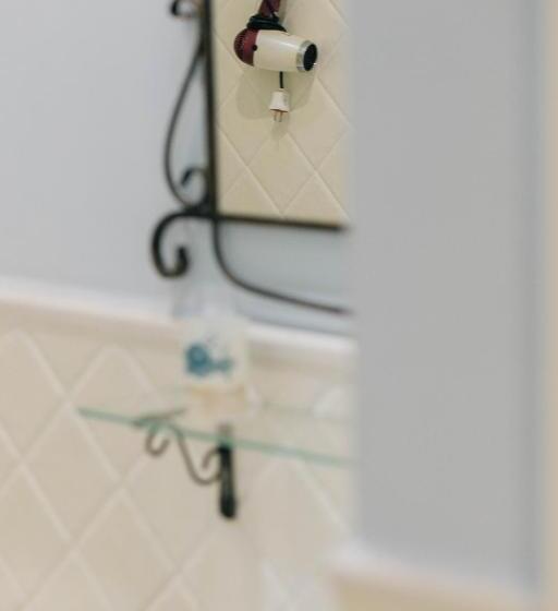 اتاق استاندارد, Lambert