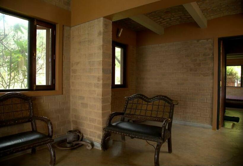 ファミリールーム, O Land Plantation