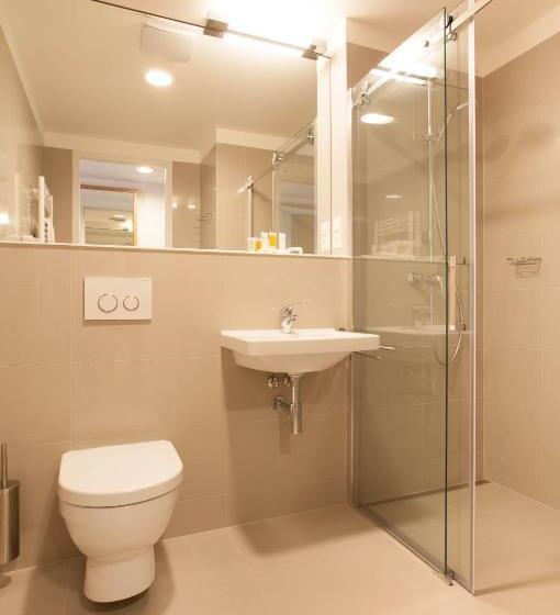 اتاق استاندارد یک نفره, S Port Véska