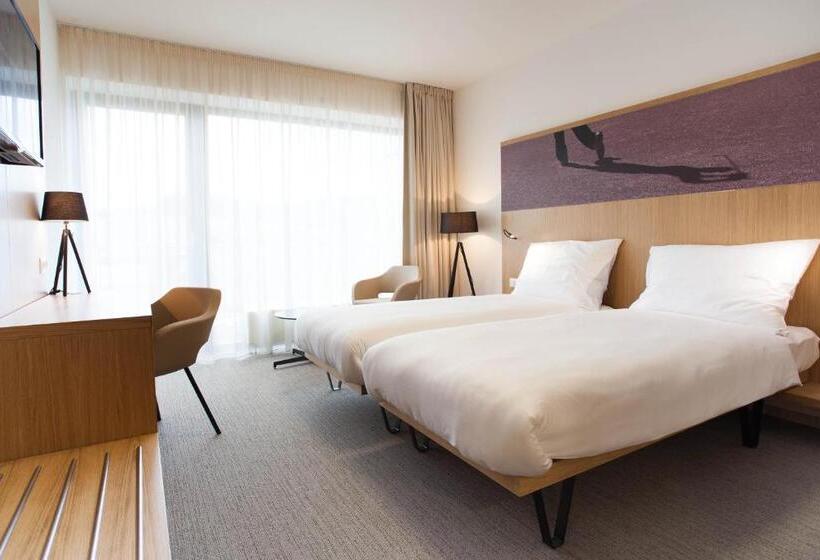 اتاق استاندارد یک نفره, S Port Véska