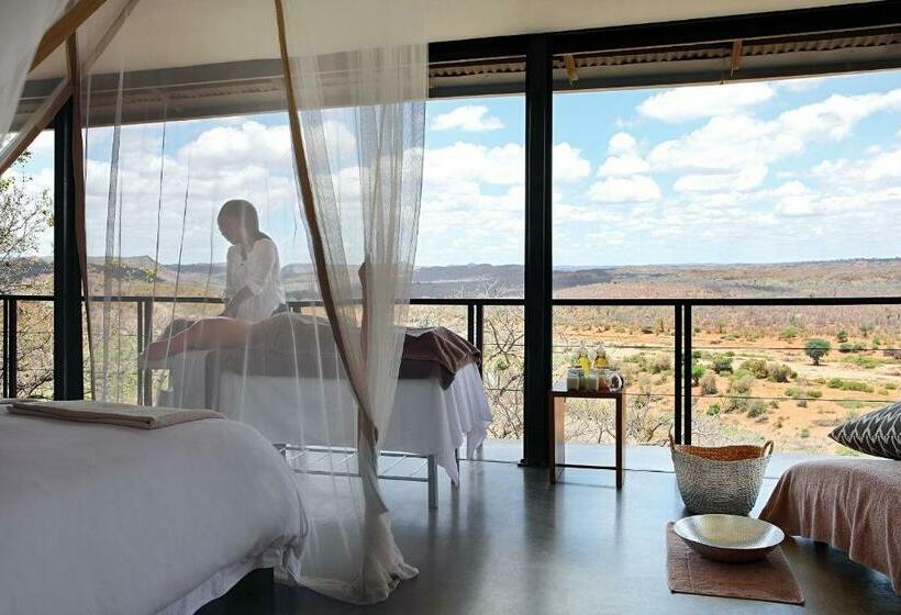 Deluxe room with river view, The Outpost & Pel S Post