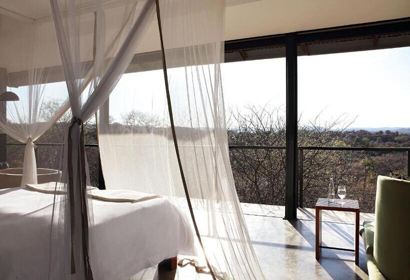 Deluxe room with river view, The Outpost & Pel S Post