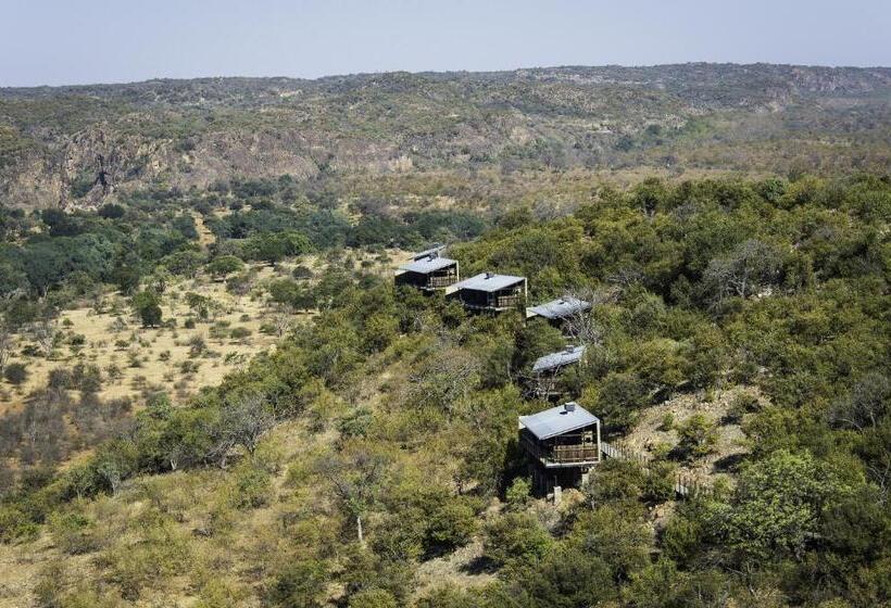 Deluxe room with river view, The Outpost & Pel S Post