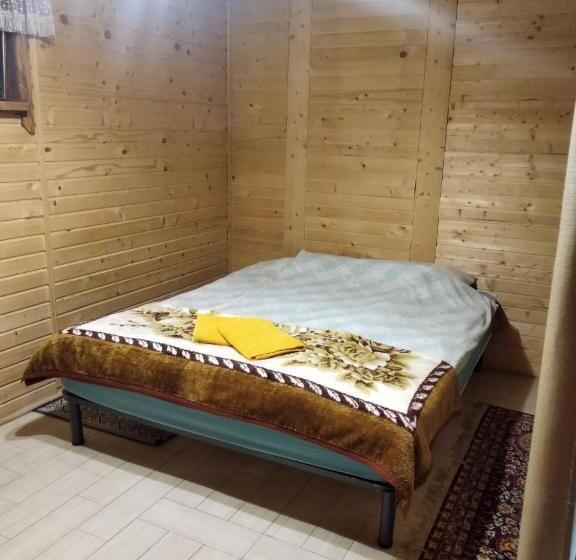 استودیوی استاندارد, Cottage Spadok