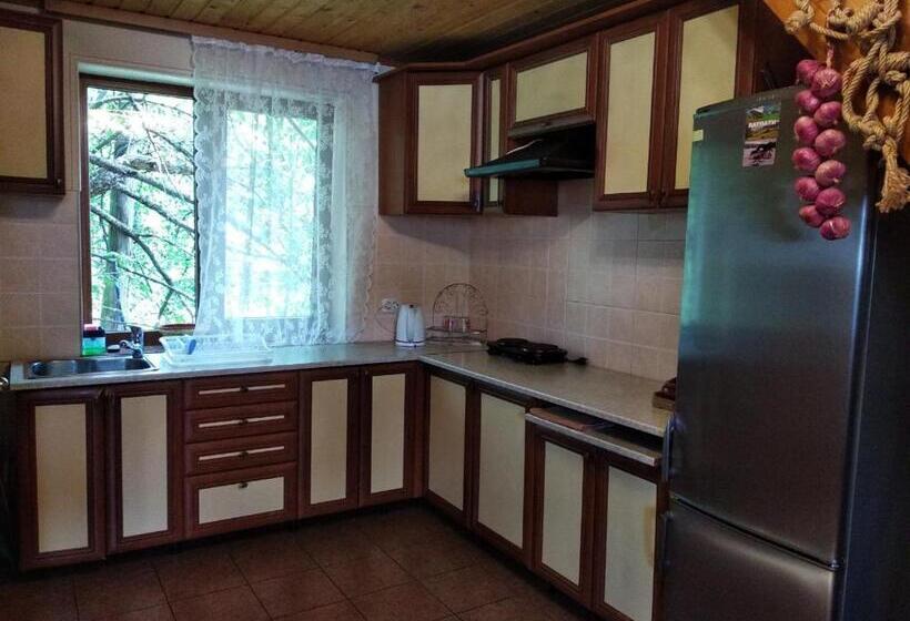 خانه 3 خوابه, Cottage Spadok