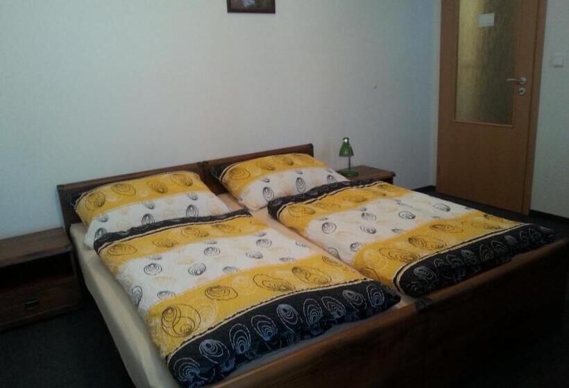 Номер Стандарт, Penzion Pod Zámkem