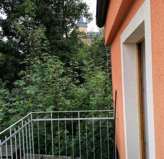 Номер Стандарт с Балконом, Penzion Pod Zámkem