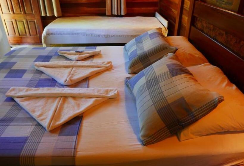 بنجلو قياسى مطلّ علي الحديقة, Pousada Camping Porto Grande