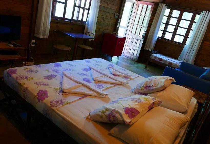 بنجلو قياسى مطلّ علي الحديقة, Pousada Camping Porto Grande