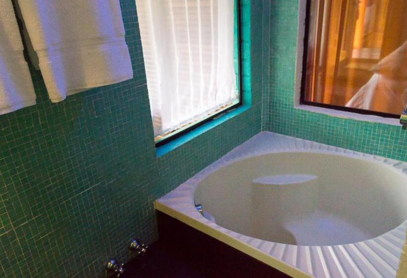 Delüks Bungalov, Pousada Vila Santa Barbara