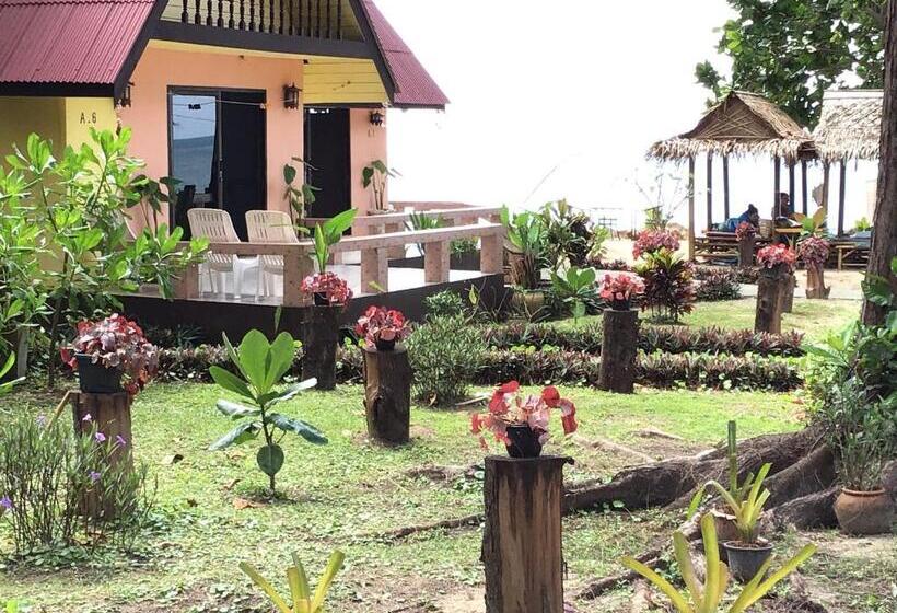 חדר משפחתי דלוקס, Andaman Beach Resort Koh Jum