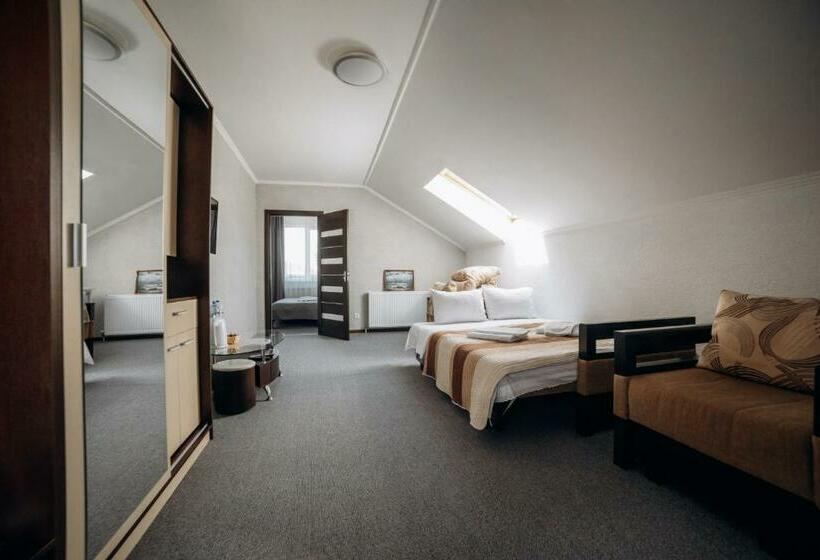 Семейный Номер, Avalon Hotel&pool