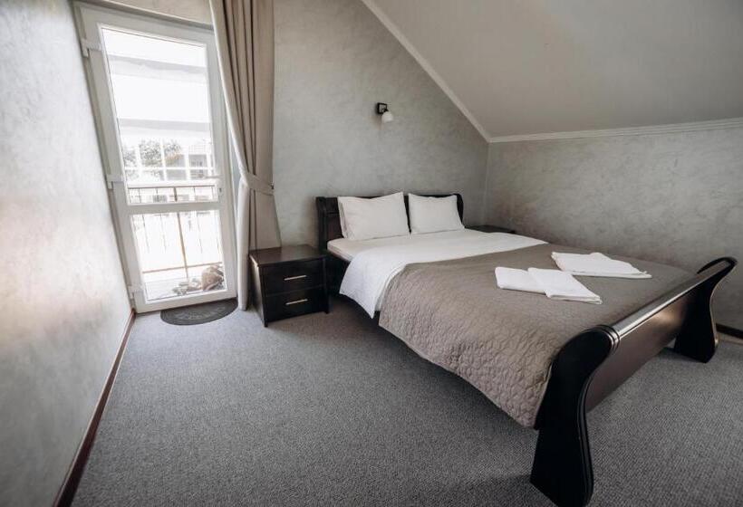 Номер Стандарт с Балконом, Avalon Hotel&pool