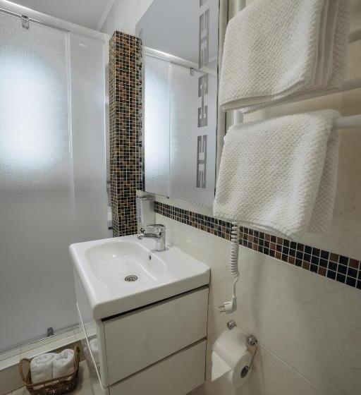 Люкс 2 Спальни, Avalon Hotel&pool