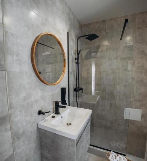 Люкс 2 Спальни, Avalon Hotel&pool