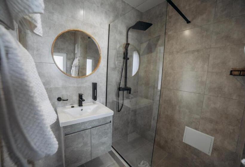 Люкс 2 Спальни, Avalon Hotel&pool