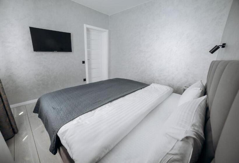 Люкс 2 Спальни, Avalon Hotel&pool