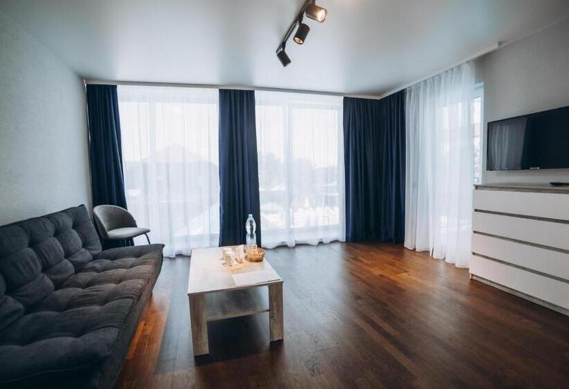 Семейный Номер, Avalon Hotel&pool