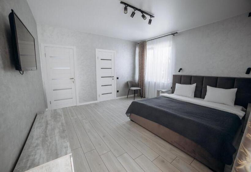 Люкс 2 Спальни, Avalon Hotel&pool
