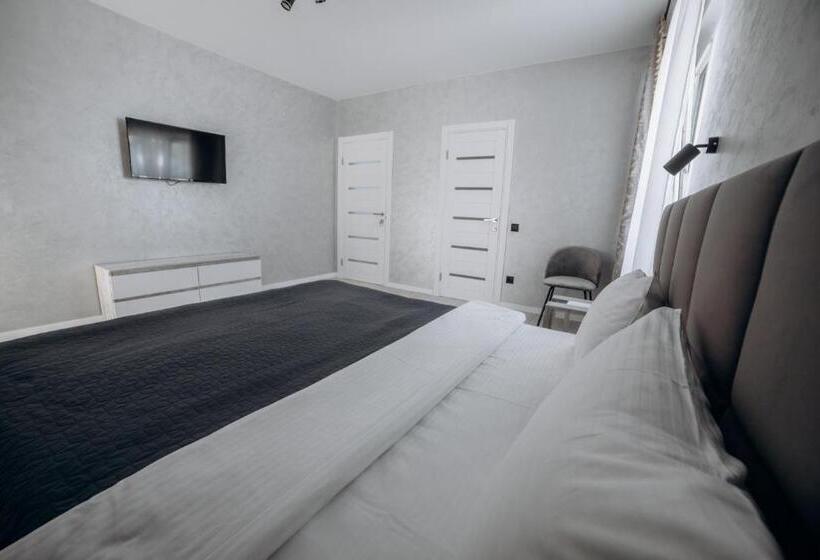 Люкс 2 Спальни, Avalon Hotel&pool