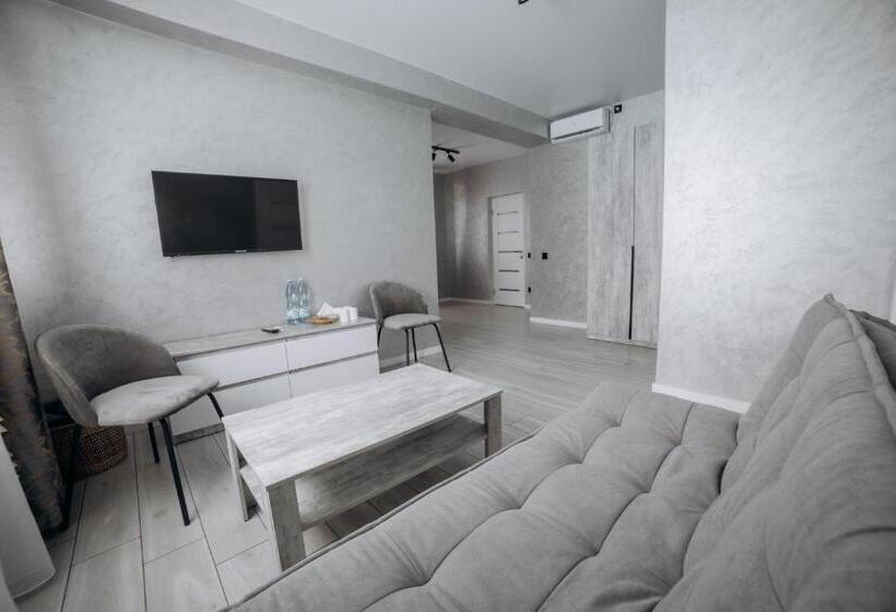 Люкс 2 Спальни, Avalon Hotel&pool