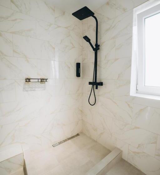 Номер Deluxe, Avalon Hotel&pool