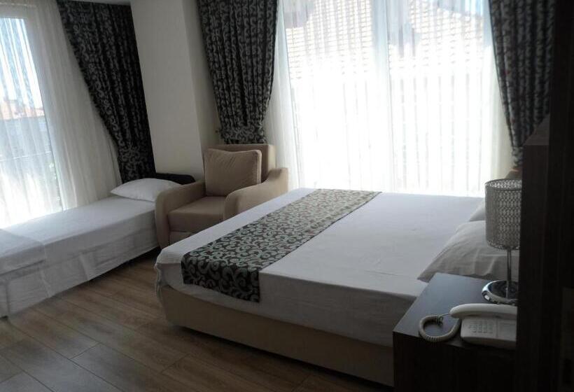 スタンダードトリプルルーム, Zen Inn Boutique