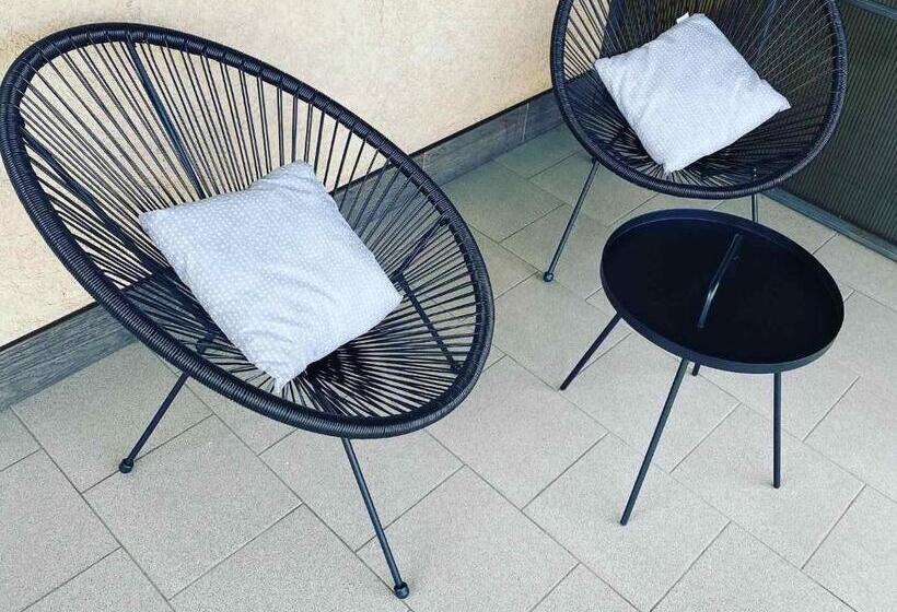 غرفة قياسية, бабай садиба