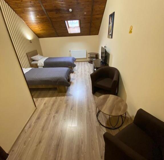 غرفة قياسية, бабай садиба