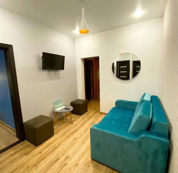 شقة غرفتين, бабай садиба