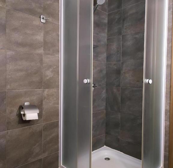 غرفة إقتصادية, бабай садиба