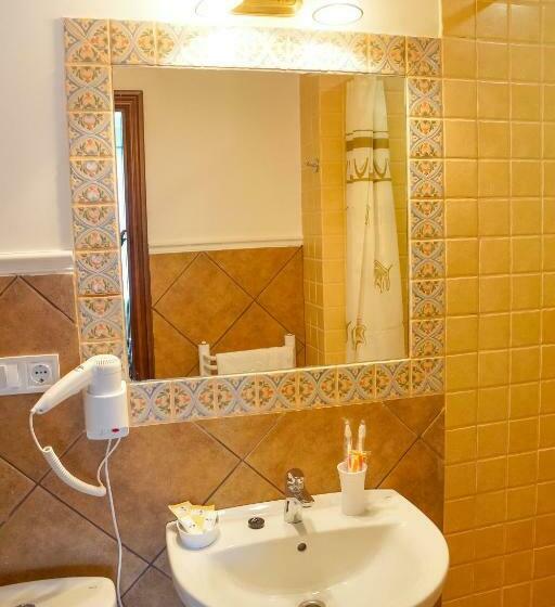 חדר אקונומי, Kryve Ozero