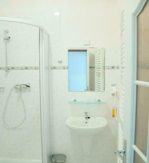 스탠다드 룸, Orličan